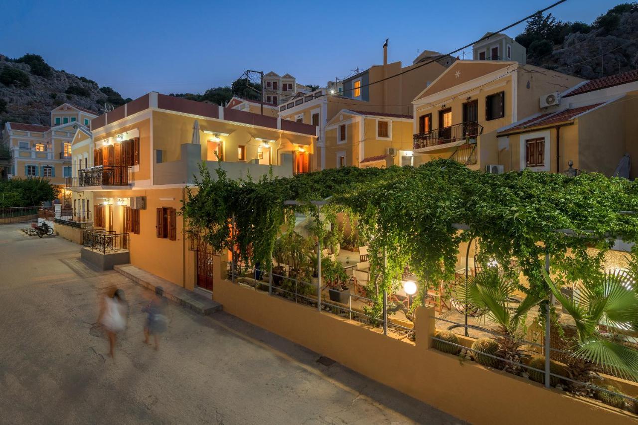 Grace Hotel & Studios Symi Exteriör bild